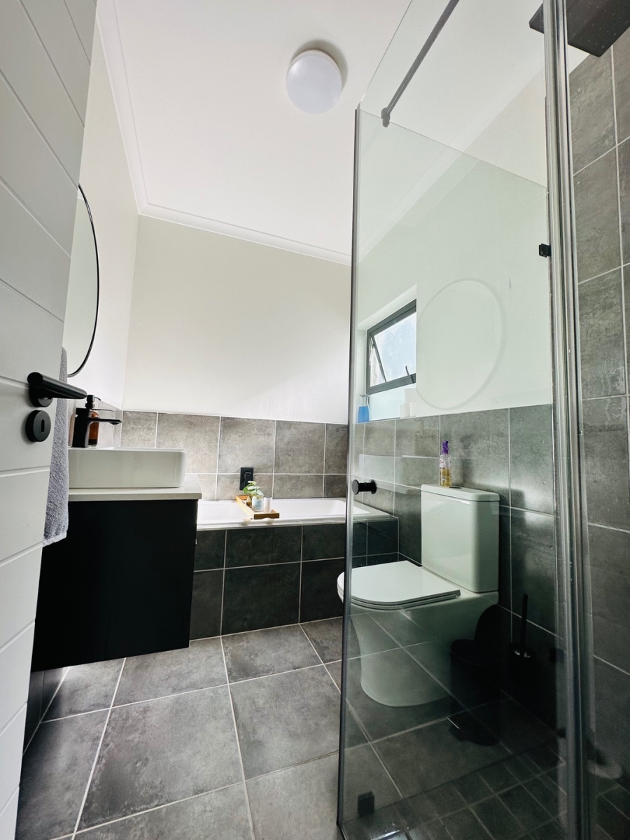 3 Bedroom Property for Sale in Sandown Western Cape
